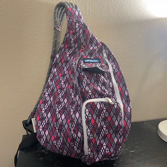Kavu Handbags - KAVU Women's Rope Pack pink Diamond print Sling pack Backpack